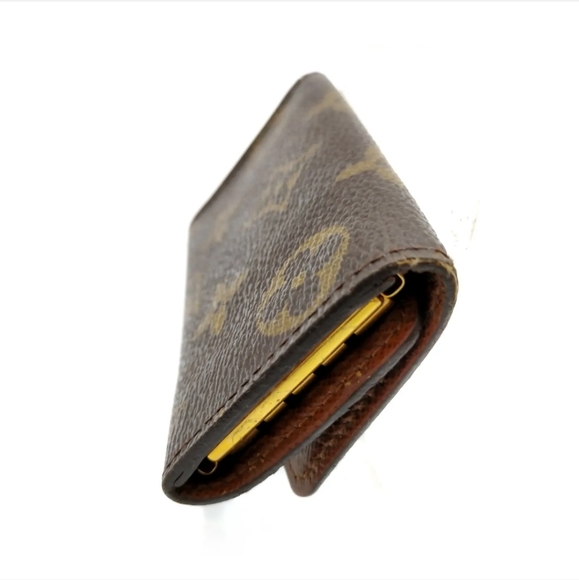 Louis Vuitton Monogram 4 Key Case - Picture 5 of 9